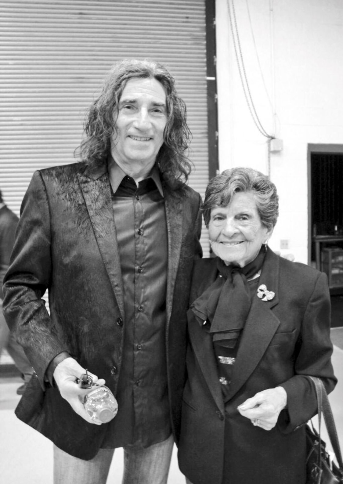 HAPPY BIRTHDAY to our BASS SINGER Richard Sterban one of a kind!!!! Have a great day Richard 
