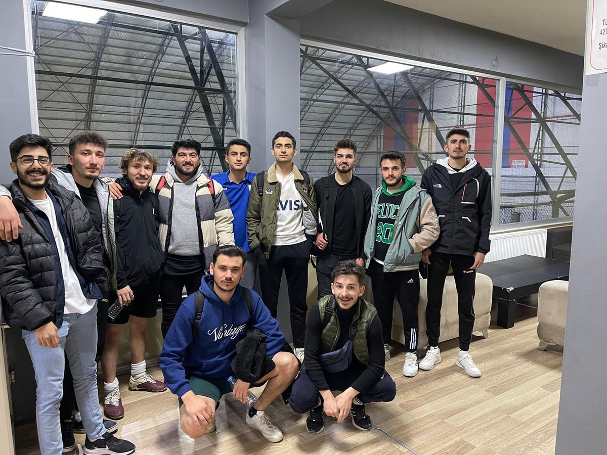 📌 ADEM Topluluklarımızda bu ay
🎊Sakarya Üni. kitap yardımı projesi düzenledi.
🎊<a href="/adem_giresun/">GİRESUN ADEM</a> fakültelerinde iftar programı düzenlediler
🎊Uşak Üni. ekipleriyle iftar programı düzenleyerek iftar sonrası toplantılarını gerçekleştirdiler. 
🎊<a href="/atauniadem25/">Atatürk Üniversitesi Adem Topluluğu</a> halı saha maçı yaptılar