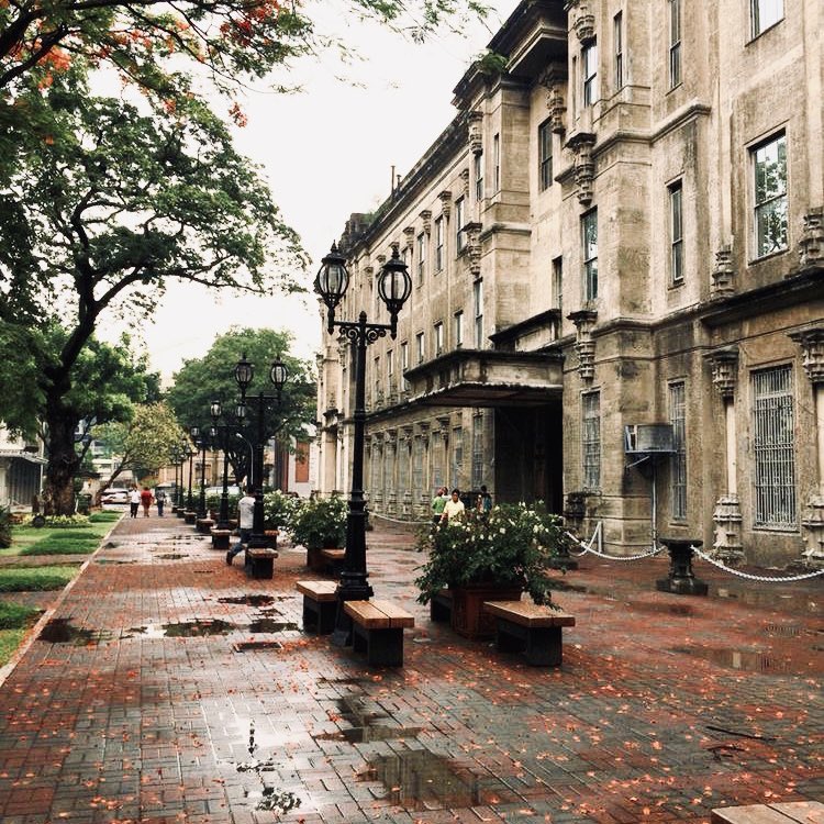 mingooreng's tweet photo. — lover’s lane —

a minwon filo au

best friends. nothing more, nothing less. sa paningin ni ww, sapat na siguro ‘yon. wala siyang hihilingin pa. pero kasabay ng paglipas ng panahon ang pagbago ng mga araw at sitwasyon. unti-unting lumalayo, pero ayaw bumitaw. saan ba hahantong? https://t.co/GPilNTUbe0