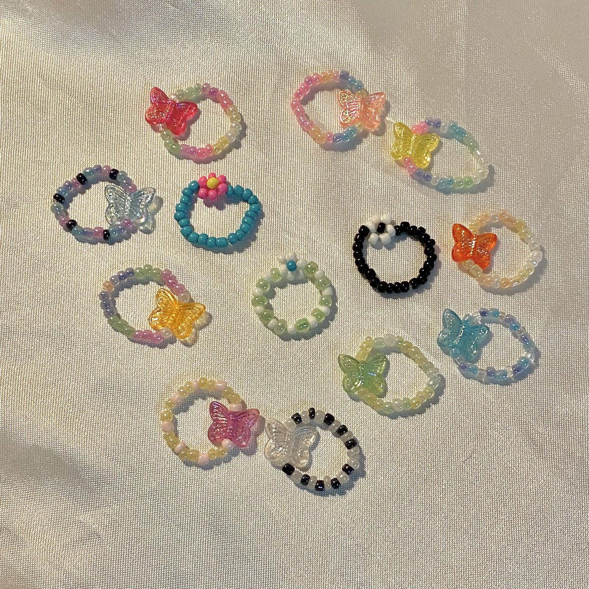 mamaacrxm's tweet image. 𐬹𓈒✿ bead ring 💍𓈒⤾

📁◌ สามารถสั่งทำได้ 🗯
⟢ แบบสีล้วน , เรียบๆ  5 ฿ 
⟢ แบบมีจี้ , ทำเป็นรูปทรงต่างๆ 10+ ฿ 

𓈃 REG 30฿ / EMS 50฿ ⊹ 🛒

#รับทําของแจก #แหวนลูกปัด #ลูกปัด #แหวน #รับทําgiveaway #รับทำของเเถม  #ของขวัญปัจฉิม #รับทําของแจก