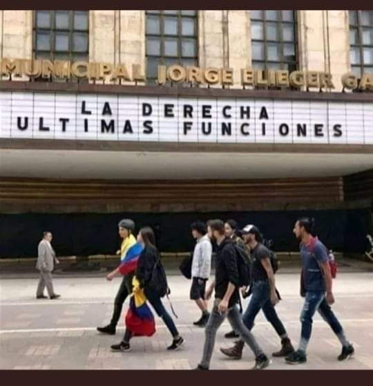 Flopezp3's tweet photo. Se les está acabando la función... https://t.co/pLE9e9YvAd