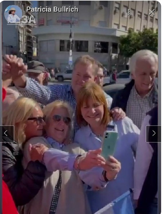 claudio579's tweet photo. @CFKArgentina Hay lo tenés a los pelotudos...!!!! Ja ja https://t.co/PZqGAbwC2A