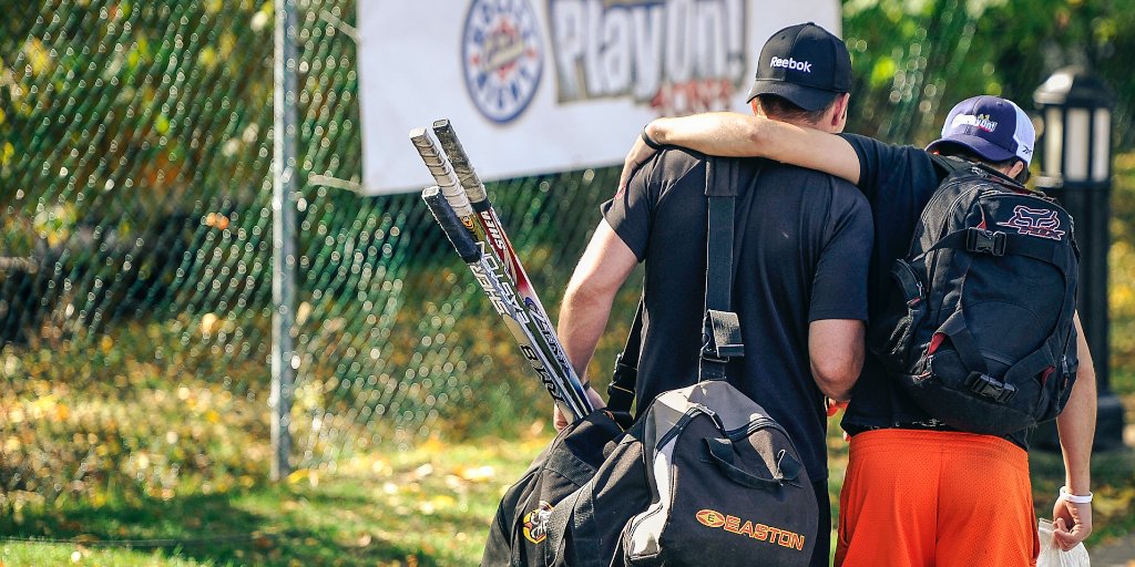 It’s time to come together again Canada. We hope we’re going to be one of the reasons again very soon.
—
Il est temps de se rassembler à nouveau, Canada. Nous espérons être très bientôt, l'une des raisons de cette réunion.
#PlayOn #HockeyCanada