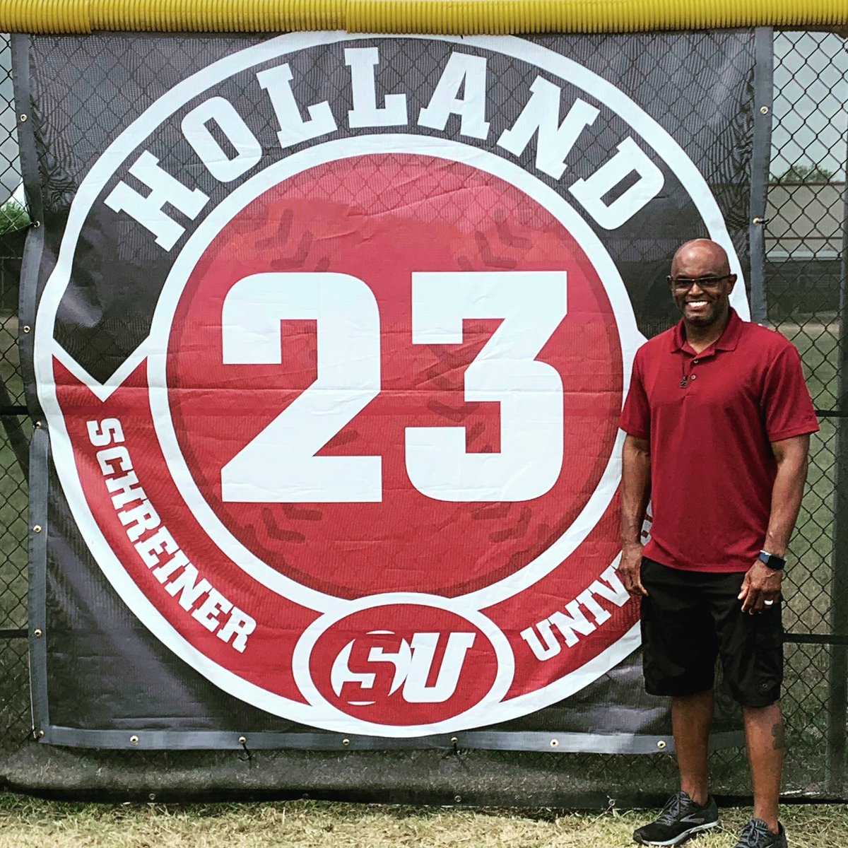 SchreinerBSB's tweet photo. Congratulations to Rodney Holland who became the the third Mountaineer to have their jersey # retired!  #naiaallamerican #clevelandindians #chicagocubs #FIGHTforSCHREINER #WEareSCHREINER https://t.co/AFYLYljqoW