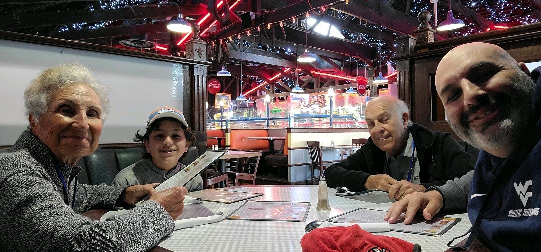 DavidCohenEsq's tweet photo. Sunday morning breakfast with @EthanC0hen and some special guests. #BreakfastWithEthan (at @KnowlwoodBurger in Irvine, CA) https://t.co/dWbiCpdT7u https://t.co/zoXGBubGPA