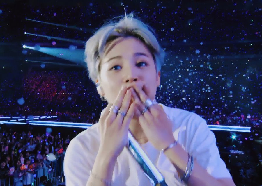 BTSNewsBrasil's tweet photo. “Para sempre e sempre e sempre, só você pode levar meu coração, querido, meu amor, amor, amor, eu quero ficar.”

 - With You by Park Jimin x Ha Sung-woon 

#WithYou #WithYouOutToday
@BTS_twt https://t.co/op6IduJx9T