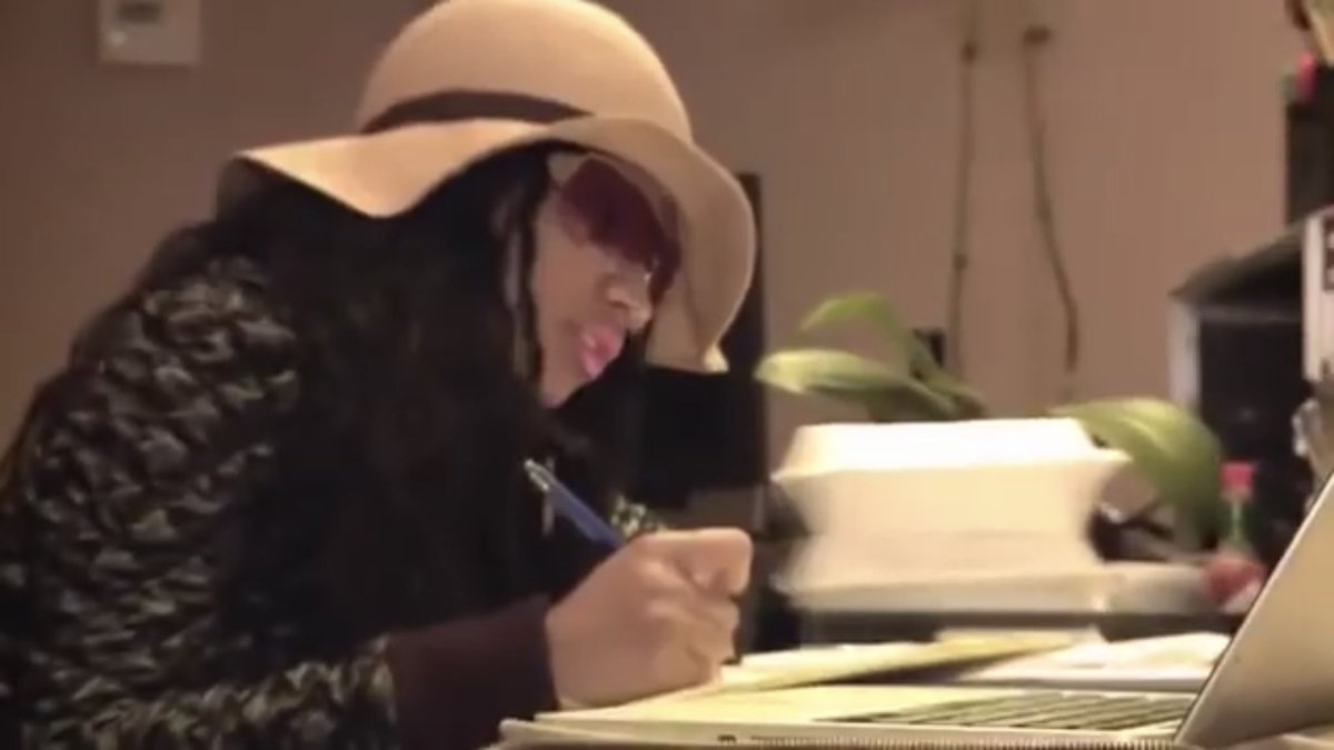 JoserNMBarb's tweet photo. @NICKIMINAJ #WroteIt @NICKIMINAJ https://t.co/SOgWopKo2M
