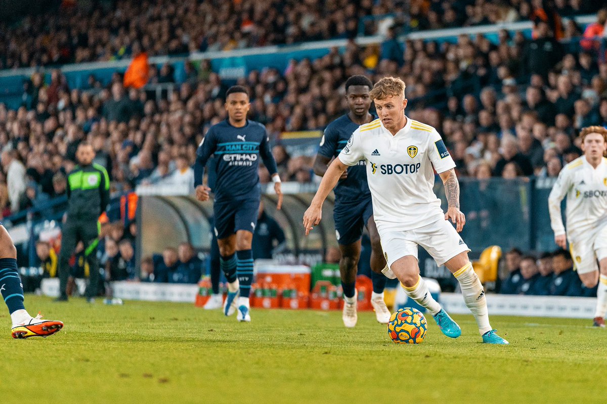 Special club 💙💛 Thank you for your support unbelievable as always!! #mot#lufc
