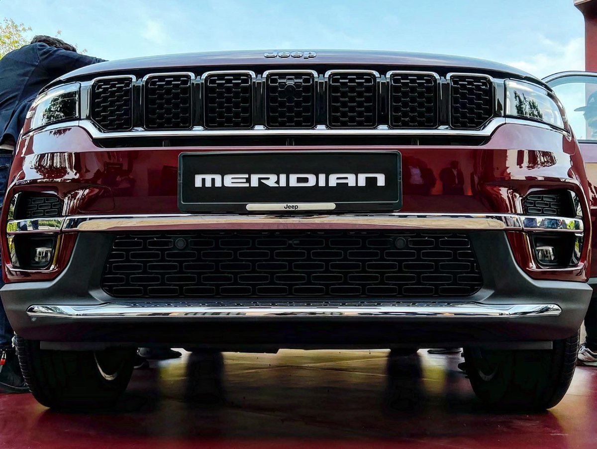 sidpatankar's tweet photo. The #Meridian is the first volumes model from #Jeep with three rows. Premium, loaded, and with a 4x4 option. Has a clutch of 3-row rivals including the mighty #Fortuner. Bookings open in early May, deliveries to begin a month later.
SVP
#SUV #4x4 #3rowSUV
#JeepMeridien https://t.co/zW2wJzVTgy