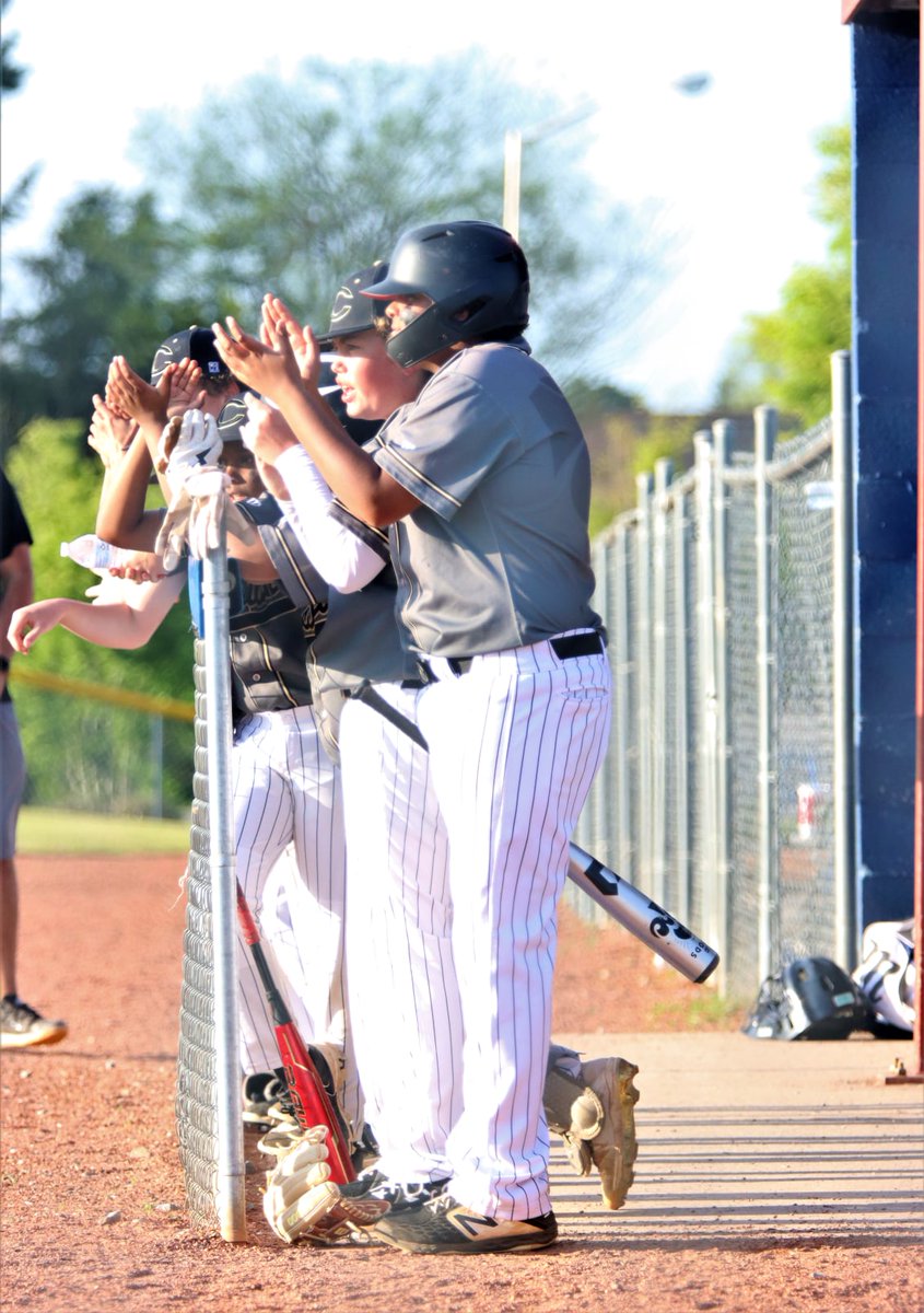 CHMBaseball's tweet photo. https://t.co/XlNNpl8WfV