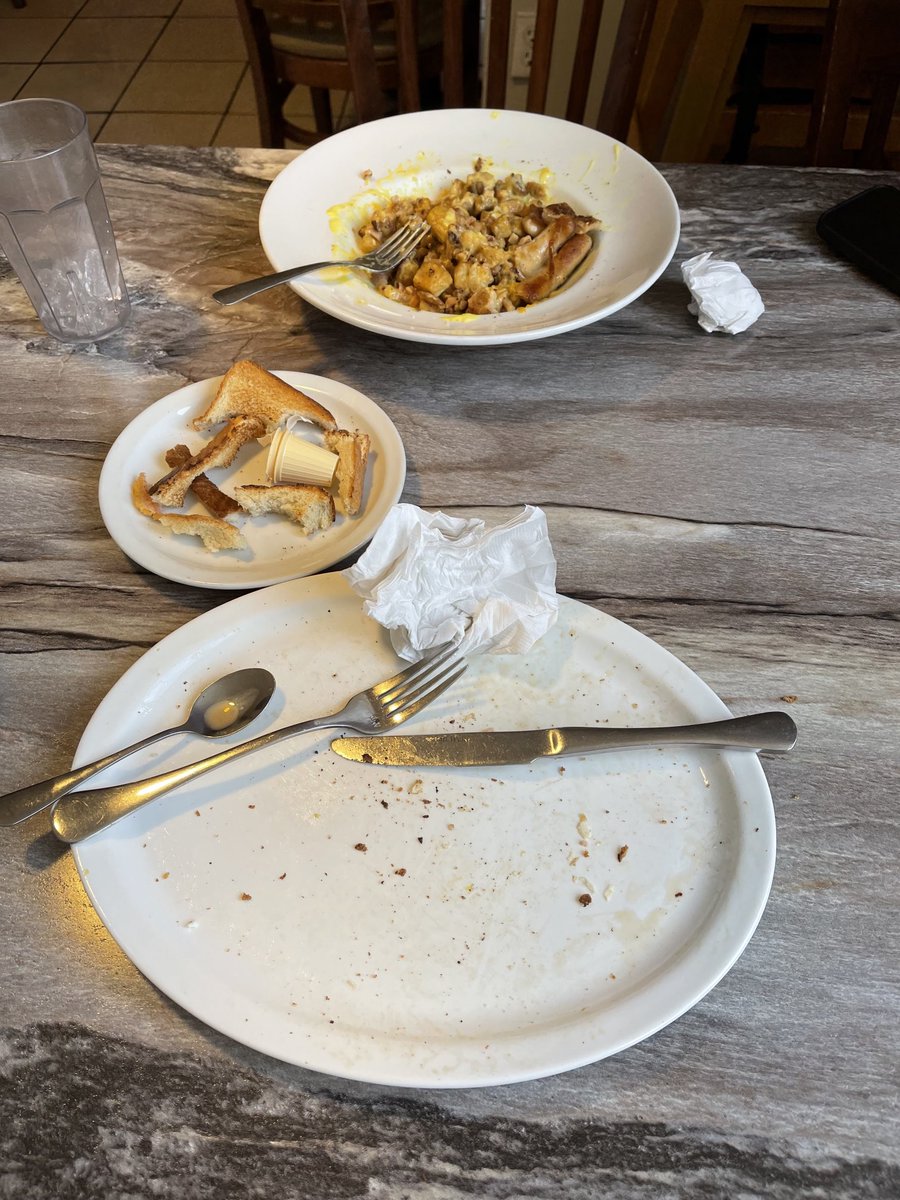 Jackson800_run's tweet photo. My before and after breakfast, let's see how long before the cramps kick in. #running #runner #Run800 #Full https://t.co/BU3hUn2dLI