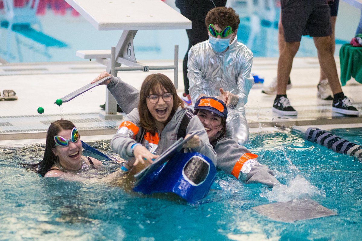 PMHSCWC's tweet photo. If you're gonna sink, sink beautifully. #takethemtothepoolforme https://t.co/VjFWgHQYBC