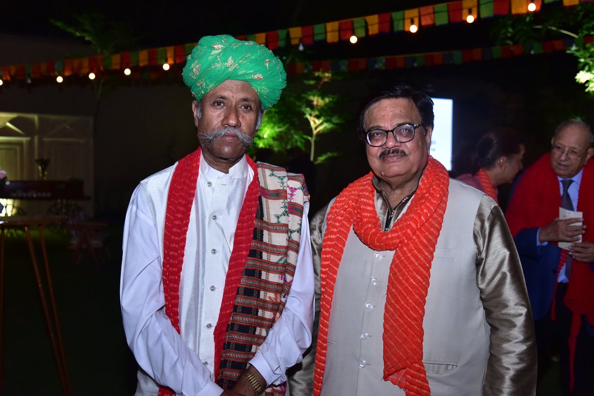 Rajasthan_Forum's tweet photo. Our esteemed members at the launch of @Rajasthan_Forum anthem.
@IlaArun2 @ShakiraliJpr @vidhyasagarupa1 @SangeetaJuneja #AnkitPatel #RamKishoreChhipa #AnwarKhan #ManjiriMahajani #Shashisankhla
@Rambaghpalace #Jaipur https://t.co/jiQRxPAcJ4