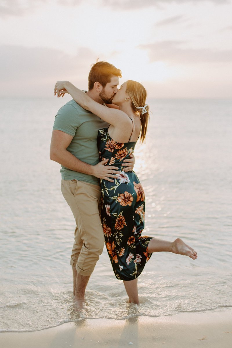 GrantSinnfor3's tweet photo. She said yes! https://t.co/YNzSYdHiAh
