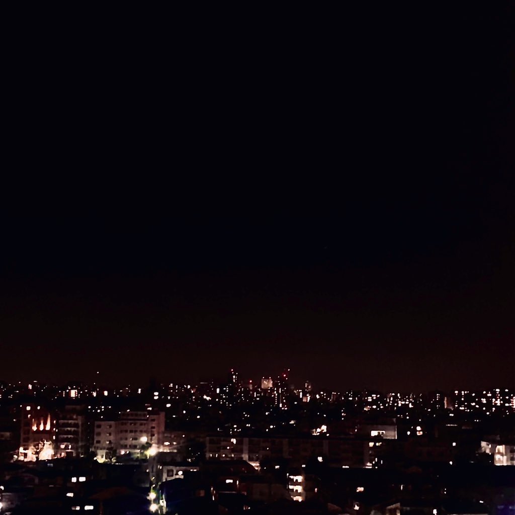 miina_sasaki's tweet photo. 東京の夜が夜らしくなってる姿を見る度、心から寂しいんだ #MyRoomview https://t.co/RDzXEC9SWt