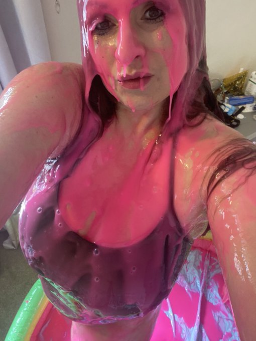 #messy #gunge #swimsuit today! 😘💦 https://t.co/aLhie0BV5o<a href="/tag/messy"class="tags">#messy</a><a href="/tag/gunge"class="tags">#gunge</a><a href="/tag/swimsuit"class="tags">#swimsuit</a>