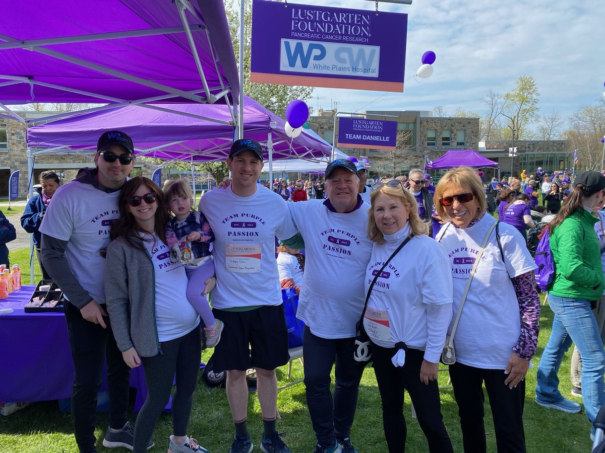 KHeidecorn's tweet photo. Beautiful day for the @lustgartenfdn #PCWalk. Walking for my grandpa and @SGBraunthal's grandparents. Terrible disease and lucky for the medical professionals who gave my grandpa 8 years after his diagnosis. @WPHospital https://t.co/HAJfGbOdYf