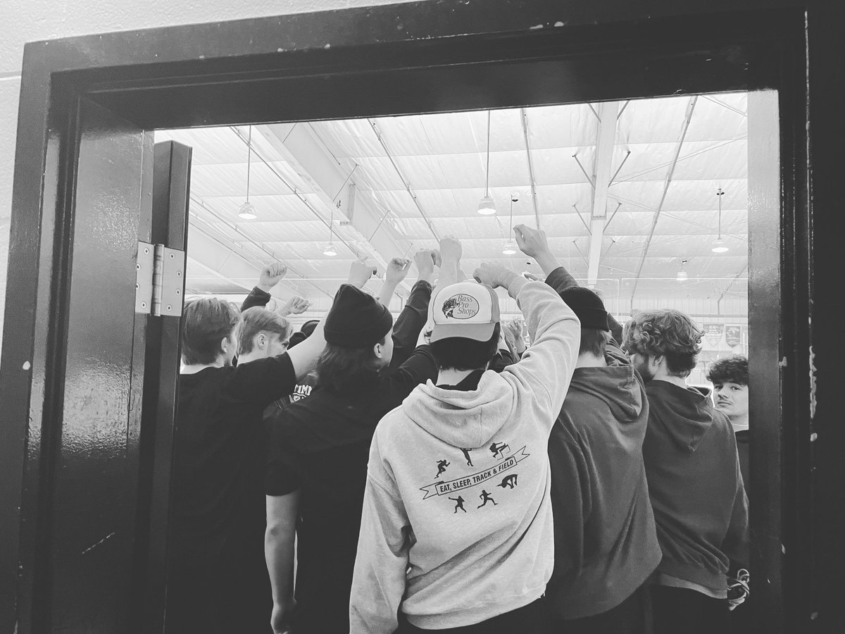 lacedrigg's tweet photo. Round 2 Game 4: Brotherhood. #playoffs
#nojhl
#finishthefight
#trock
# trainerreport @TimminsRock https://t.co/y8JH0iwQ8M