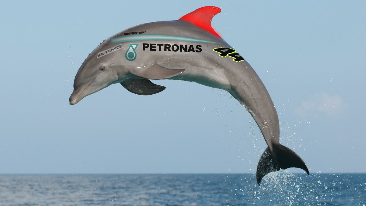 therealDJSoS's tweet photo. @F1 meanwhile at Mercedes lol
#Verstappen #Verwinning #undriveable #lapped https://t.co/ilx0UihZGn