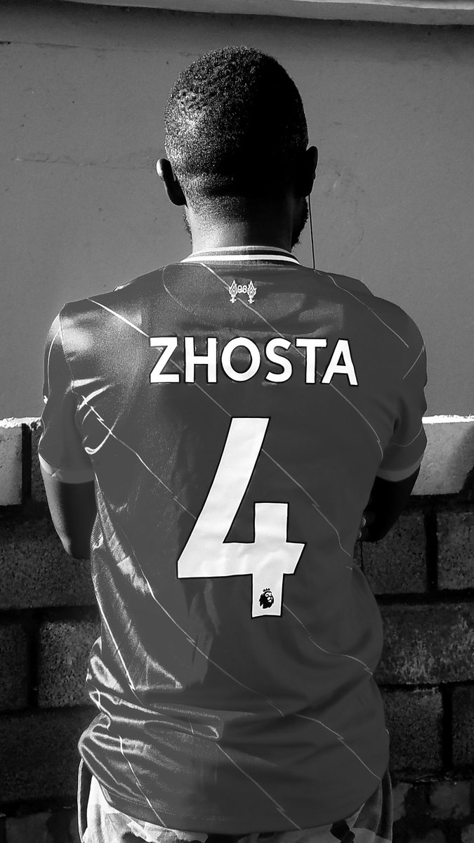 Agani_Presson's tweet photo. Its The Merseyside Derby.
#Eloko ya makasi
#YNWA 👌 https://t.co/UP6RGBoSDx