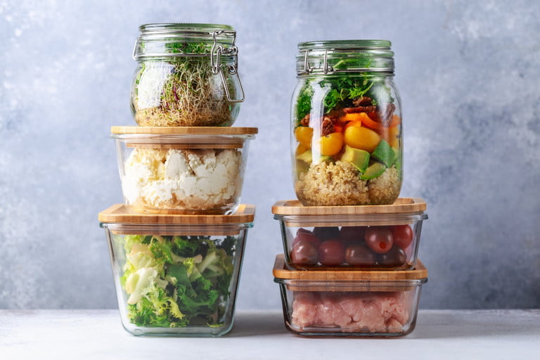 annaismyagent's tweet photo. There are things to keep in mind when choosing between these food #storage containers. #organize  https://t.co/nTiYo0zrVF https://t.co/tHsgx2OIno