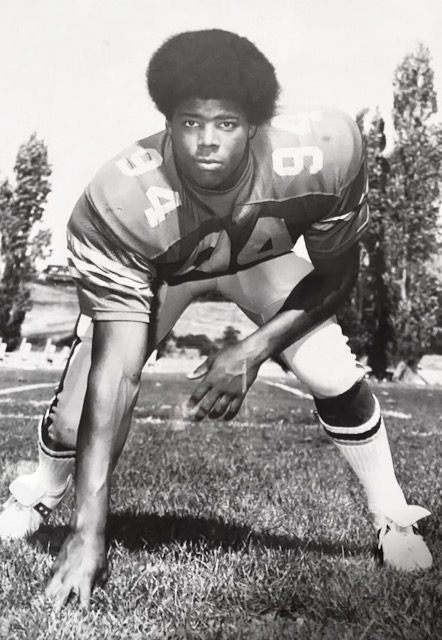 calgridiron's tweet photo. We are saddened to share that former Golden Bear Ralph DeLoach passed last week. Ralph had a bigger than life personality. A 3rd team All-American in 1977, Ralph went on to be selected in the 4th rd of the 1979 NFL Draft by the Cowboys. RIP #94. https://t.co/PG39Gnm9tQ