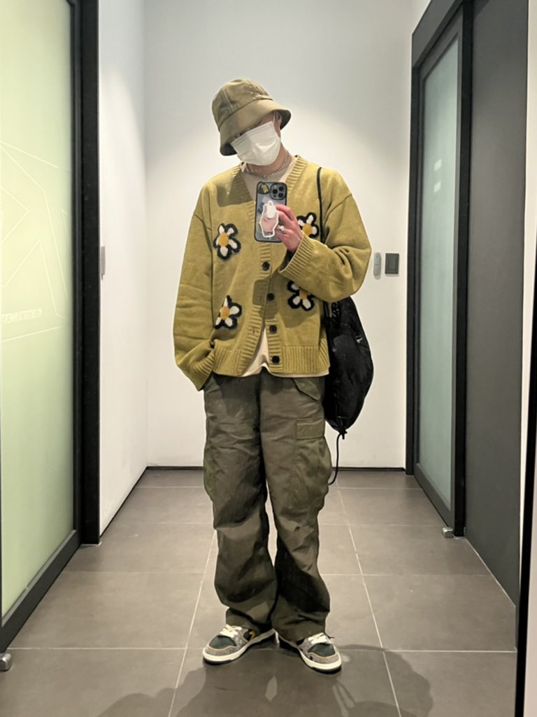 official_yoon_'s tweet photo. ✌🏻✌🏻✌🏻✌🏻 https://t.co/zutHfdAurT