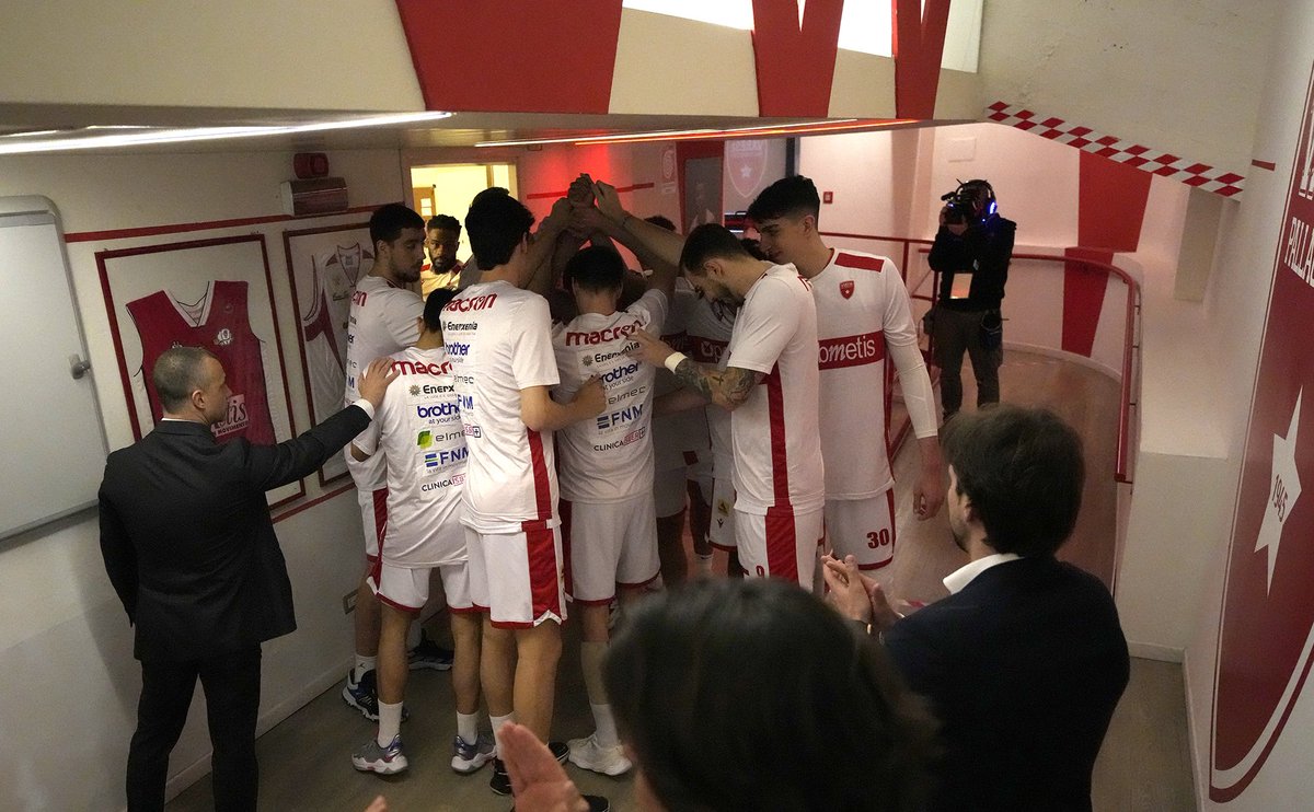 Are u ready? <a href="/PallVarese/">Pallacanestro Varese</a> <a href="/varesenews/">VareseNews</a> #direttavn
