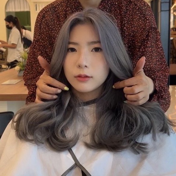 bellybangg's tweet photo. แกกกวันนี้จะมาป้ายยา ร้านย้อนผม ราคาหลักพัน! ได้หม่นเทา สมใจมากกสีสวยมากกก ตอนแรก หาทำสุดๆ น้องสาวเราย้อมเอง แล้วเป็นด่างๆ สีไม่เท่ากัน เลยมาย้อมสีเทา คือเขาทำสีสวยมากจริงๆ แล้วก็ตัดผมเพิ่มด้วย ช่างเป็นอาจารย์คนเกาหลีแท้ๆเลยจ้า
พิกัด ig : dodreamhair https://t.co/OlcKif9Dva