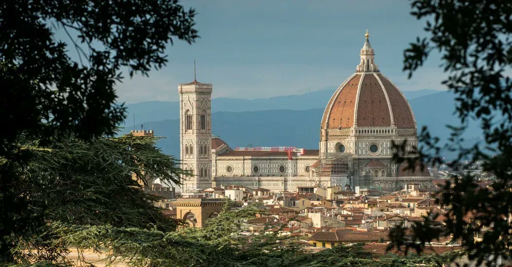 'And now, as Florence welcomes back tourists with genuine joy,...McCarthy’s opinionated and idiosyncratic voice makes for particularly wonderful company..' | NYU's @perriklass on #Florence & critic Mary McCarthy for @nytimes buff.ly/3vjBr5V #Travel