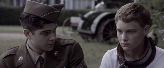 HorrorRafa's tweet photo. #TheShortcut (2009)
Cinta menor donde unos estudiantes se meten a olisquear en la vida de un viejo solitario y lo que esconde en su casa.
Falla en el intento de mantener el interés a pesar de su narrativa ágil. La historia tampoco daba mucho más de sí. https://t.co/6PNHT8uUgY