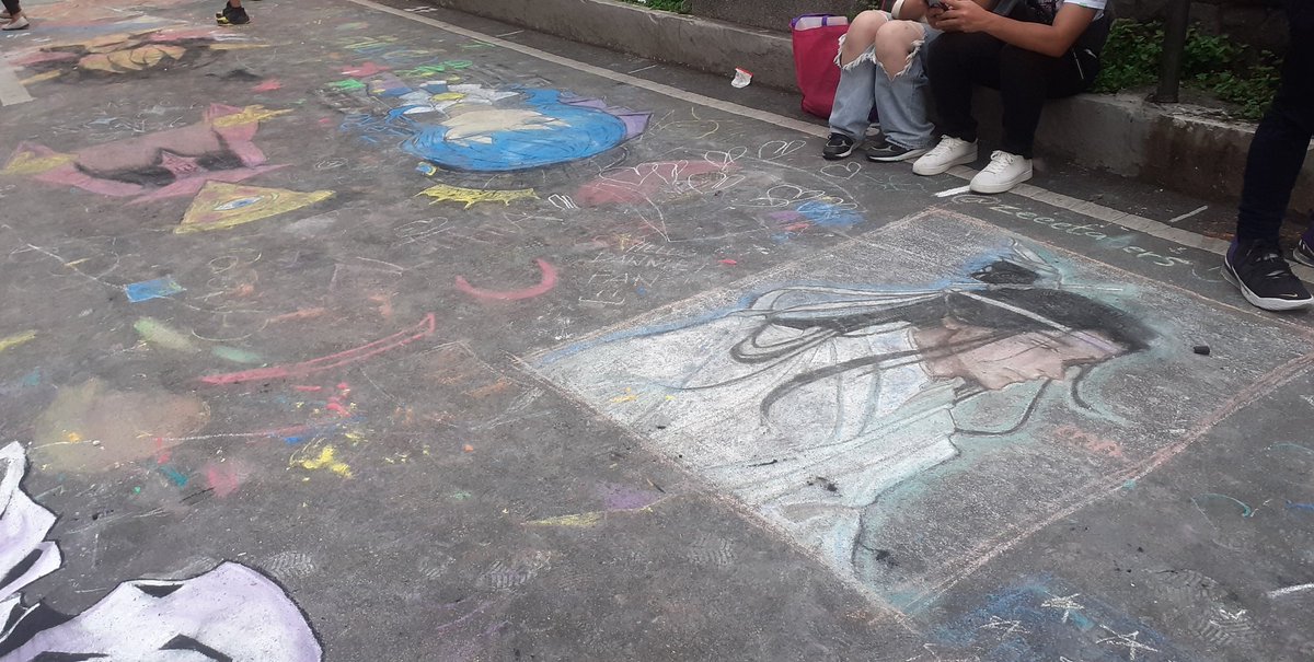 intoredsun's tweet image. in my city... hgj ur so famous