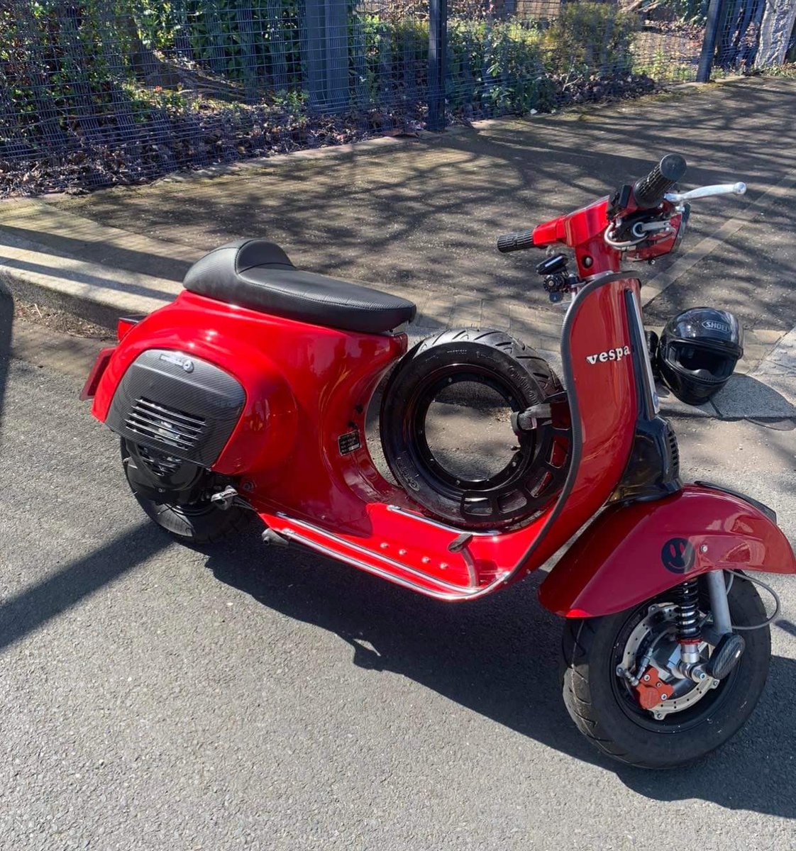 TheRealJackieJ's tweet image. #Vespa #Piaggio #SmallFrame #ScooterSundays #Quattrini