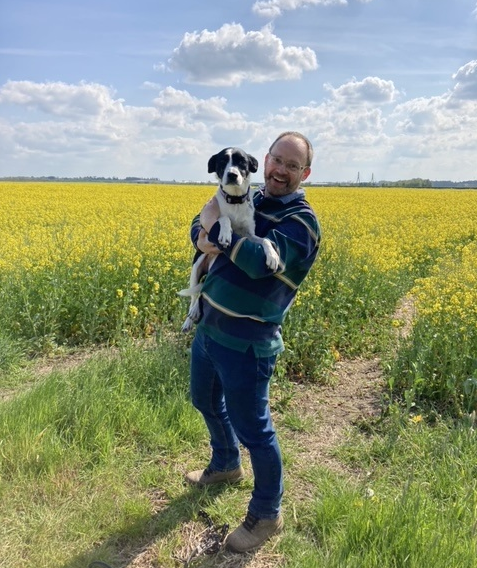 rous_brian's tweet photo. A walk with Skye in the sun today. #RCPathPets @RCPath https://t.co/PNJABX22IE