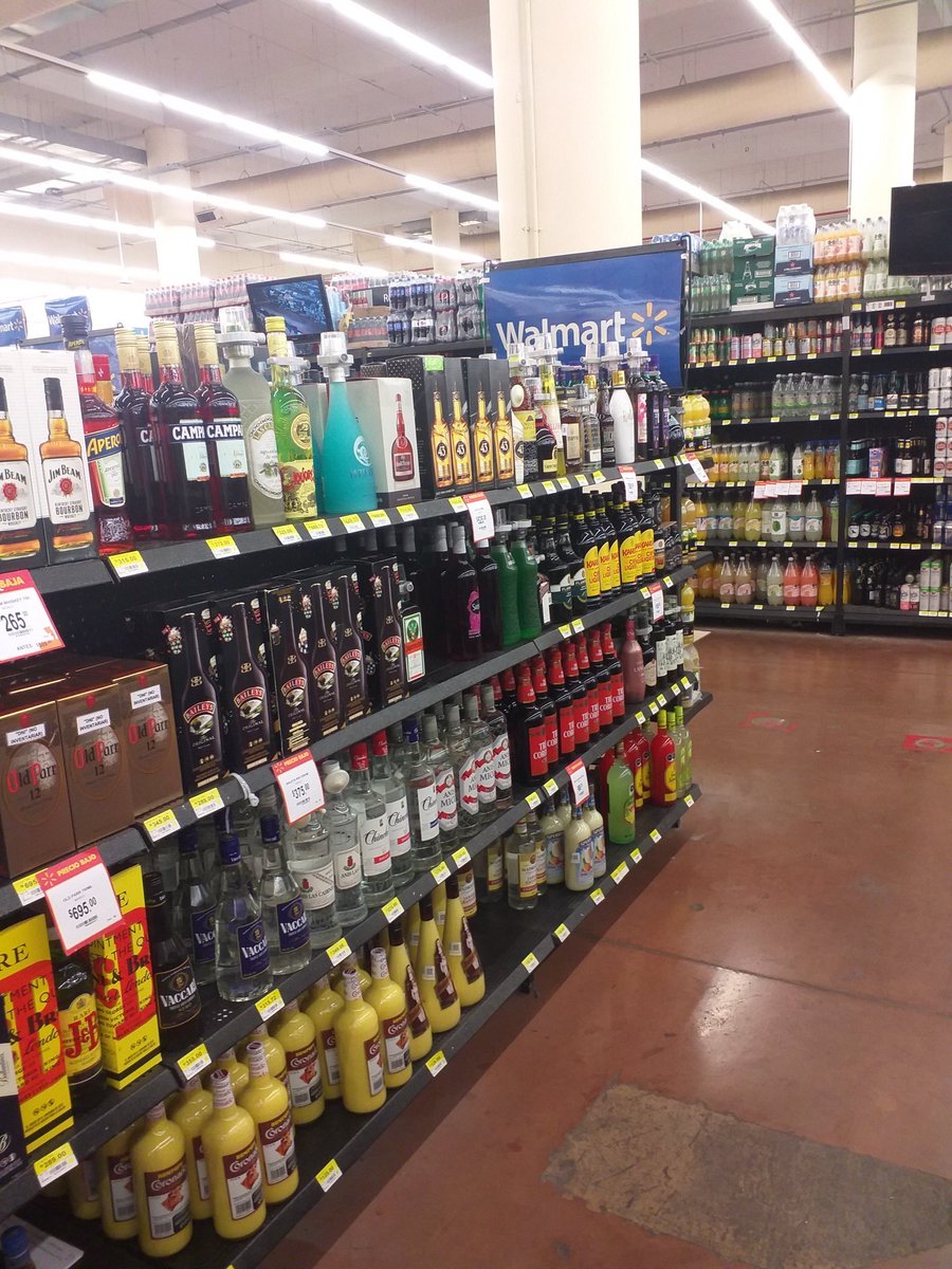 latotoreca's tweet image. Estoy aburrida ,me voy a #walmark