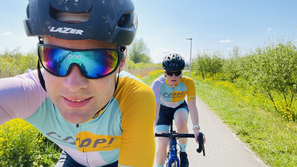 Coppi’s on tour. Even de baas uitlaten. <a href="/coppikoffie/">COPPI Koffie & Fietsen</a> #coppiride