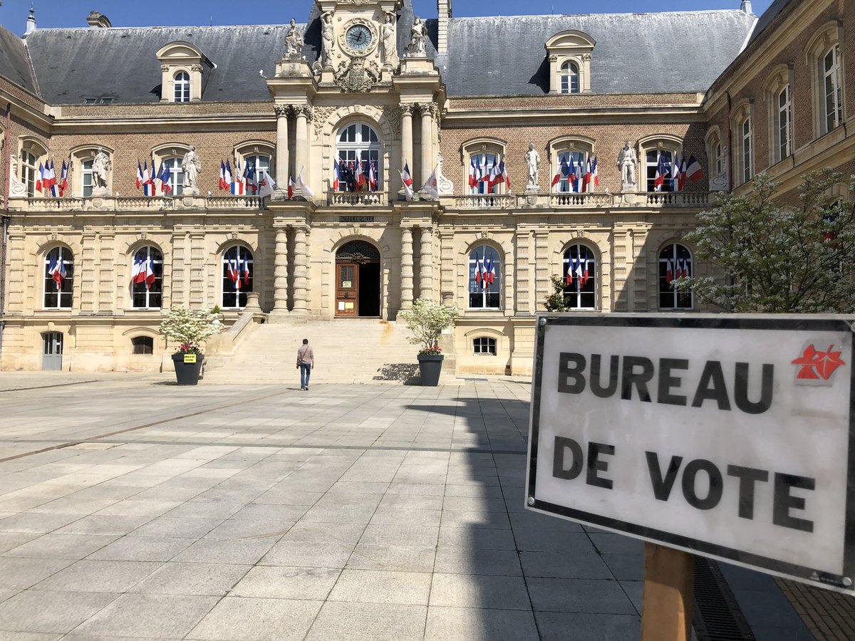tdias80's tweet photo. #Amiens Taux de participation pour les 72 bureaux de vote à 17h : 60,28 % (contre 61,59 au 1er tour) #presidentiellepicardie https://t.co/JWevBNlvGN