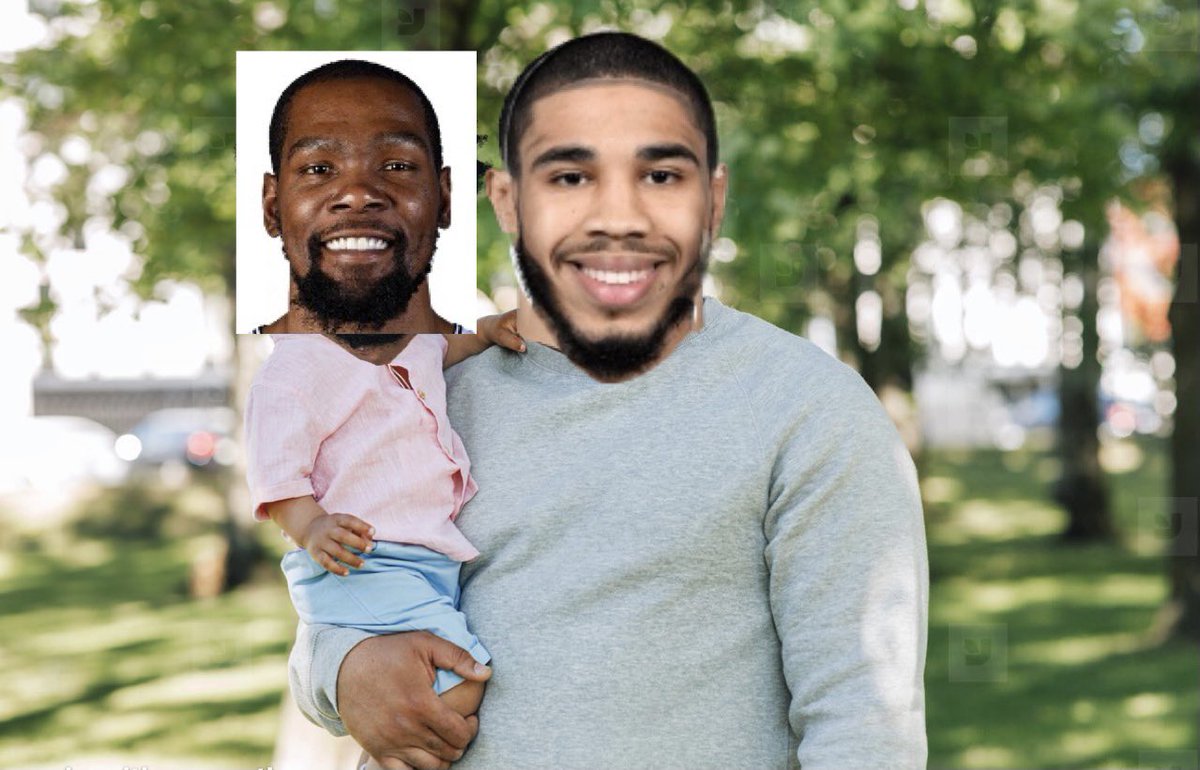 The617_'s tweet photo. This family photo>>> https://t.co/ZCEIblFNlf
