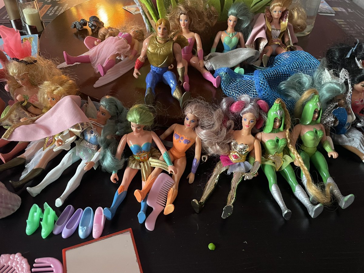 Ich werde wieder zum Kind! Es lebe die Princess of Power! 😍 #SheraandthePrincessesofPower #Bow #Catra #Glimmer