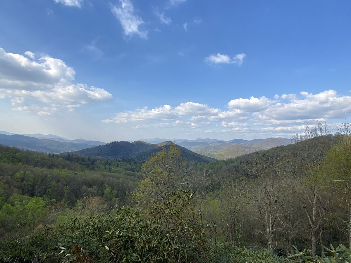 EvaBeaulieu's tweet photo. Quick getaway to Black Rock Mountain. Perfect camping weather and the views were 🤌🏼🤌🏼
#optoutside #blackrockmountain #campGA #hikeGA https://t.co/yEw37ETvjO
