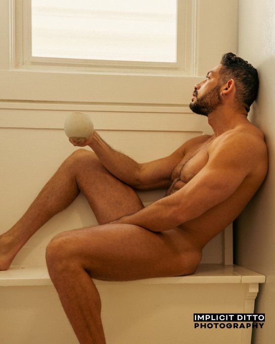 Morning Vibes ?? 
.
? @implicitditto 
.

#picoftheday #photoshoot #posing #underwear #sexy #sexymen #gay