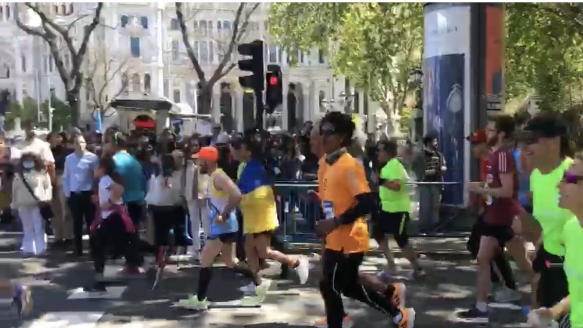 FCapacis's tweet photo. Cómo hemos disfrutado viendo correr 🏃🏿♂️a nuestro alumno #EdiciónLimitada y atleta paralímpico, Edu, en la #Maratón #Disfriendly de la #RNRmadrid.Millones de gracias a @AD_MAPOMA @CocaColaEP_es @RNRmadmaraton @madrid @eugeniomgarcia @perumbao1 por este maravilloso día #SomosCapacis https://t.co/xMvvAbeso4