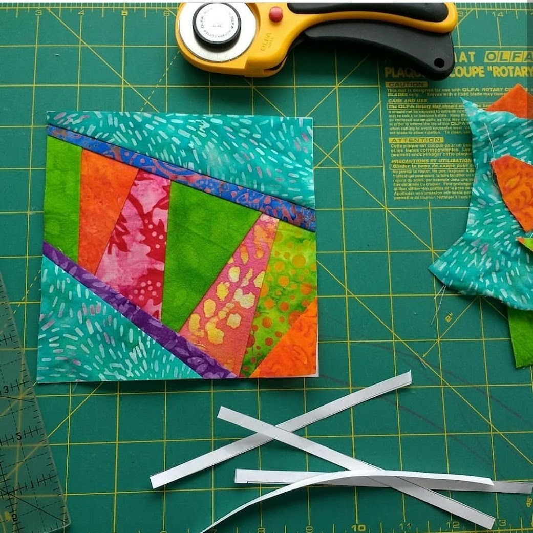 Ziggy is one of our best-selling paper piecing patterns this month. It's a great scrap-buster. Have you ever done paper piecing before?
.
.
.
#paperpiecingpattern #paperpiecing #foundationpiecing #sewing #quiltblock #onestitchback