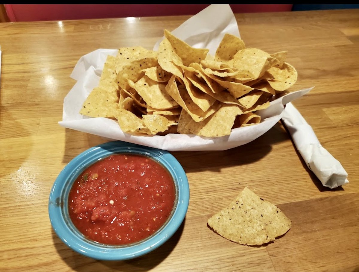 LaFiestaTX's tweet photo. We always start a meal off with chips! It's one of our favorite things! What is something you love about dining in with us? Let us know in the comments below! 👀
#WacoTX | #WacoFood | #WacoRestaurants | #KnowWaco https://t.co/hJwqh6W4dj