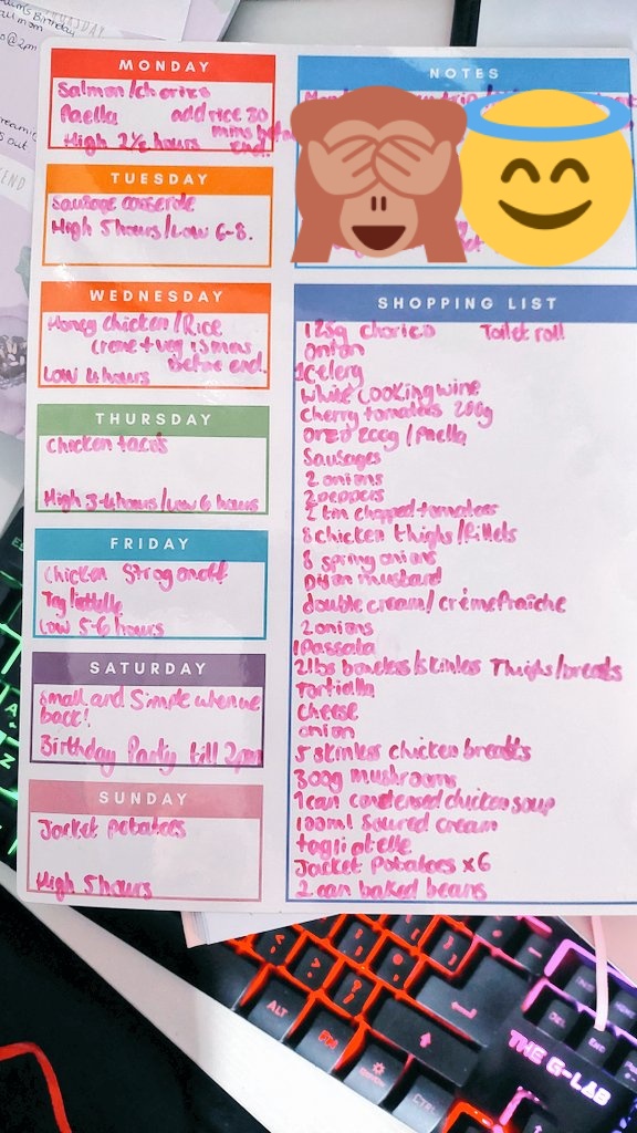 KerryPlays's tweet photo. Finally after a few hours of olanning and seraching thw internet for slow cooker recipes we can try and might like, I've got a meal plan for this week
#mealplan #cooking #weekprep #comingup #organised #momlife #family https://t.co/SMSc2gcj91