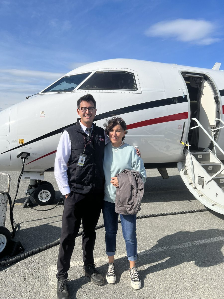 CynthiaNotti's tweet photo. When you hop onto a commercial flight and your son is the pilot . . . how amazing is that? 😊❤️ https://t.co/ffAGF4MeHu
