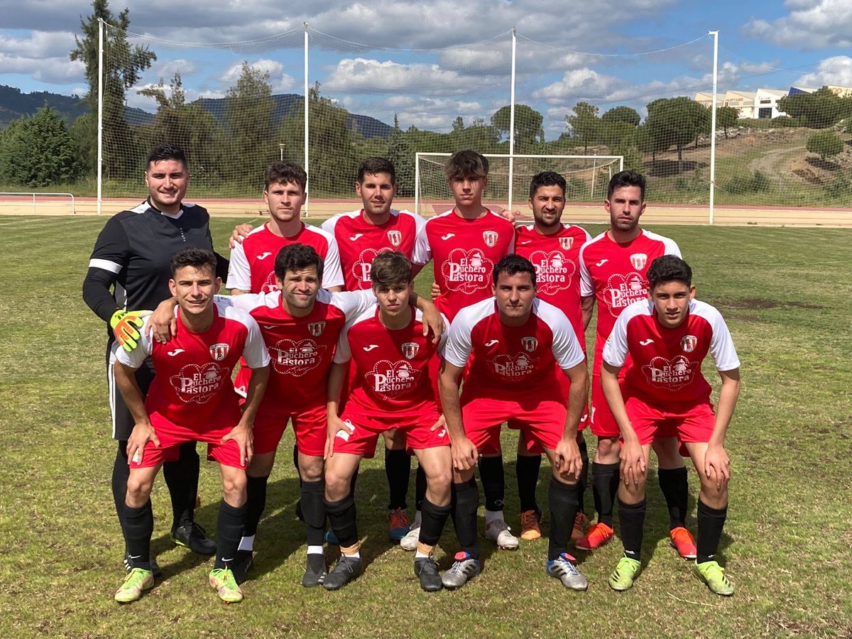 Estamos jugando en Nerva.
Nerva CF 1 - 1 CD Castillejos al descanso.
Nos adelantamos en el min. 20 por medio de <a href="/davidcanelo17/">David Canelo</a> pero en el 40, el equipo local empató el encuentro.