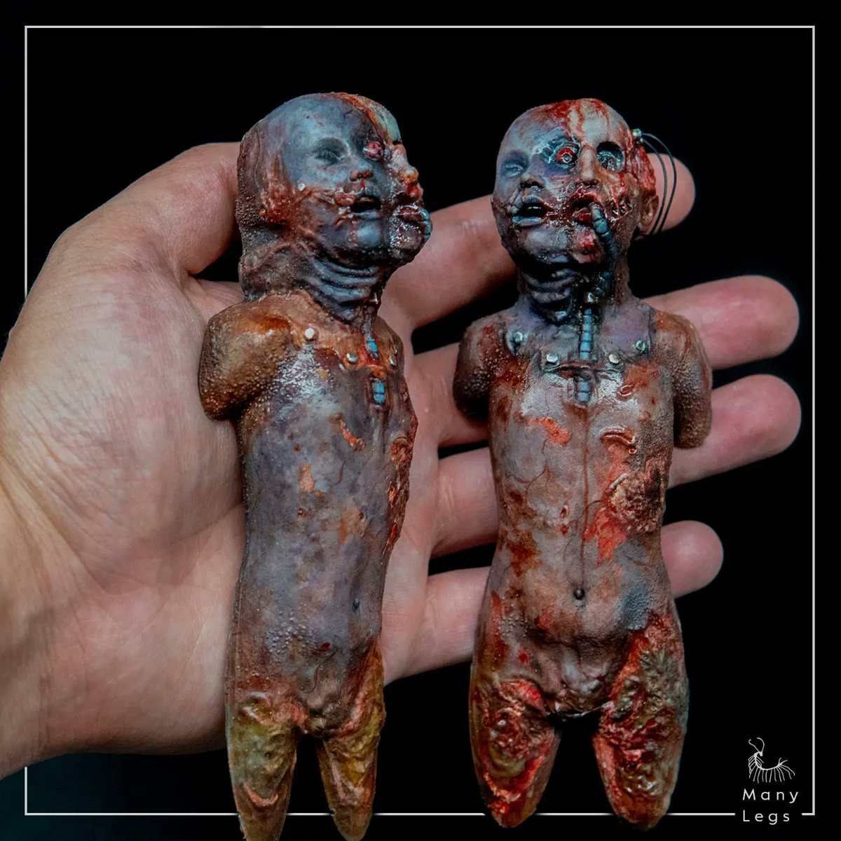 Many_Legs's tweet photo. These are my latest magnets! How do you like it? Follow me on Instagram to see all my projects. #darkart #horrorart #darkartist #myart #art https://t.co/i9JNwtVs1u