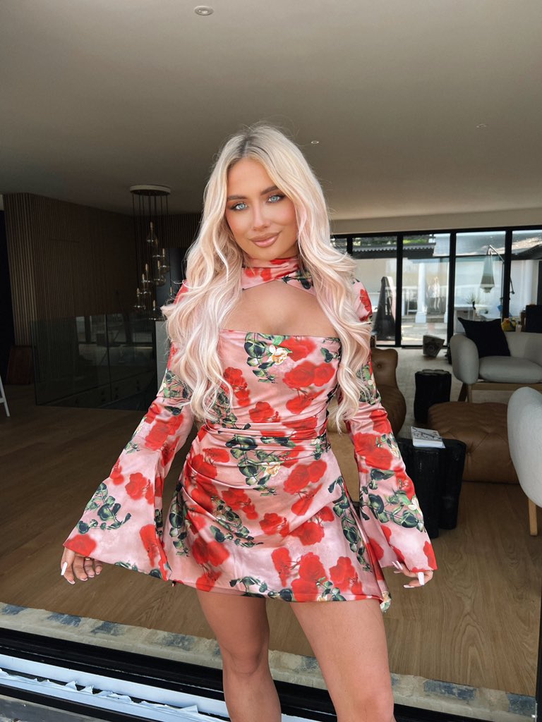 Saffron Barker on Twitter "Back home & straight into bottomless brunch