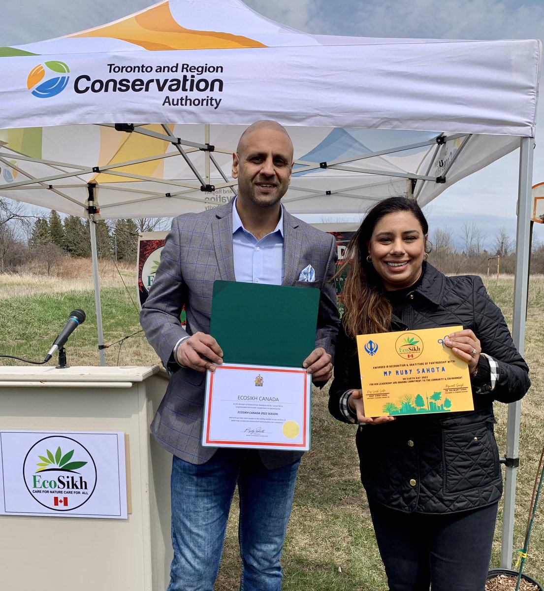 rubysahotalib's tweet photo. Next stop: joining @EcosikhC to launch this year’s tree planting season with @TRCA_HQ @Forests_Ontario for a ceremonial tree planting in honour of Guru Nanak https://t.co/BKu3hLR1tF